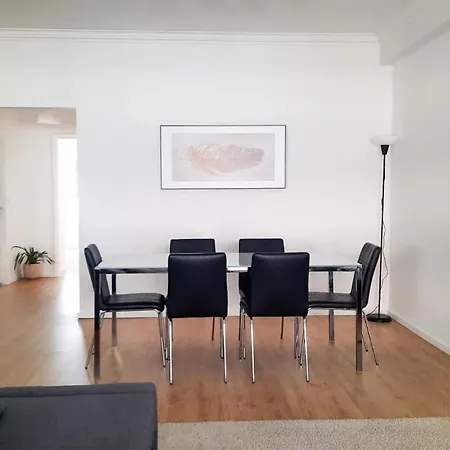Lovely 2-bedroom - Near Center! * Braga