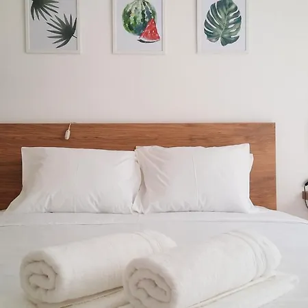 Lovely 2-bedroom - Near Center! Апартаменты *