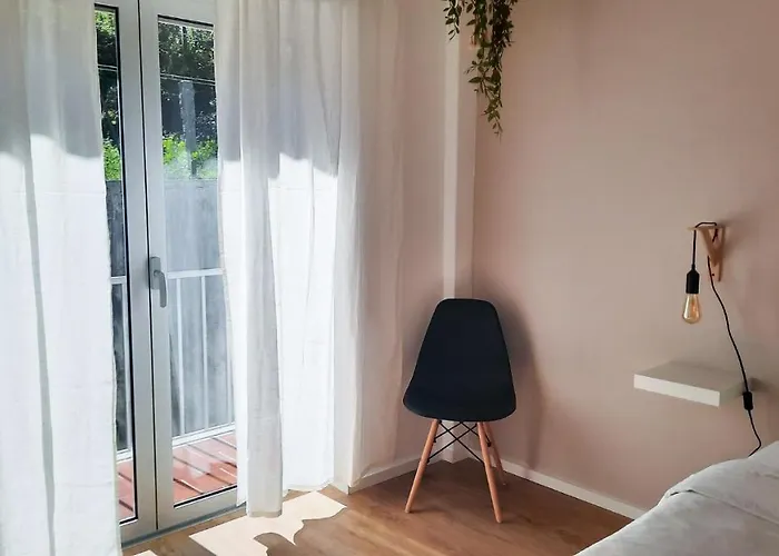 Lägenhet Lovely 2-bedroom - Near Center! *